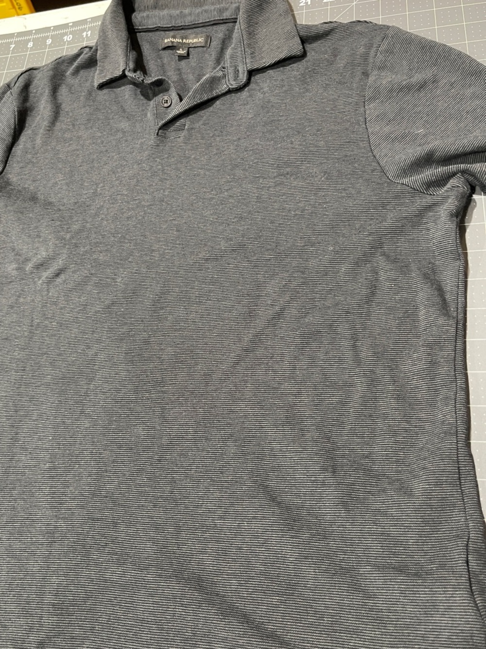 Banana Republic Men's Heathered Charcoal Polo